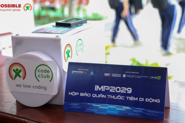 Portable injectable medication storage box