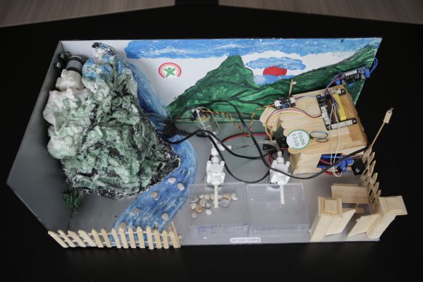 Intelligent control system for sturgeon farming