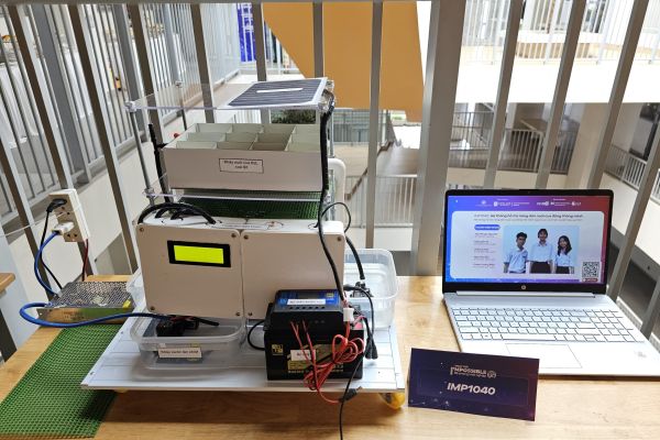 Smart tank for crab farm