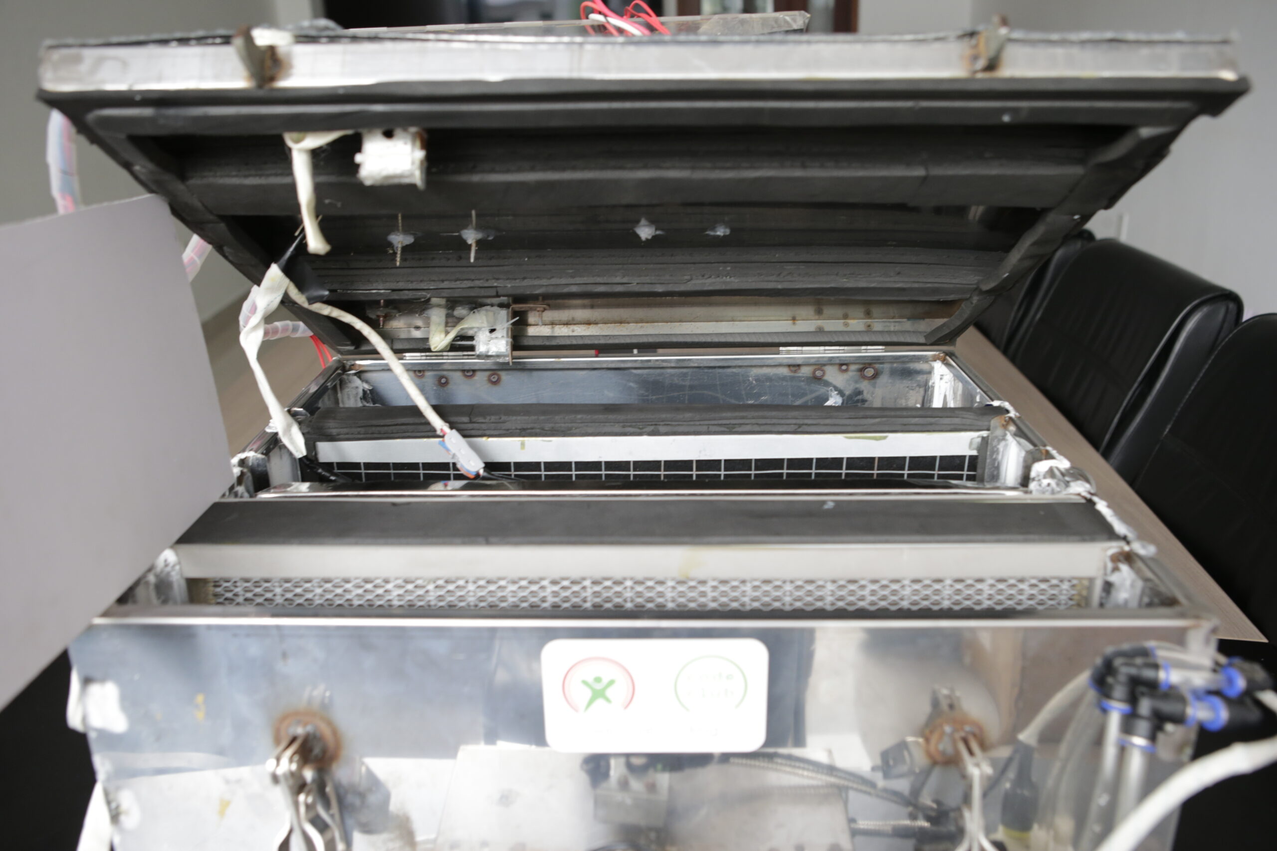 Boxce – Emission control system for heavy duty vehicles 