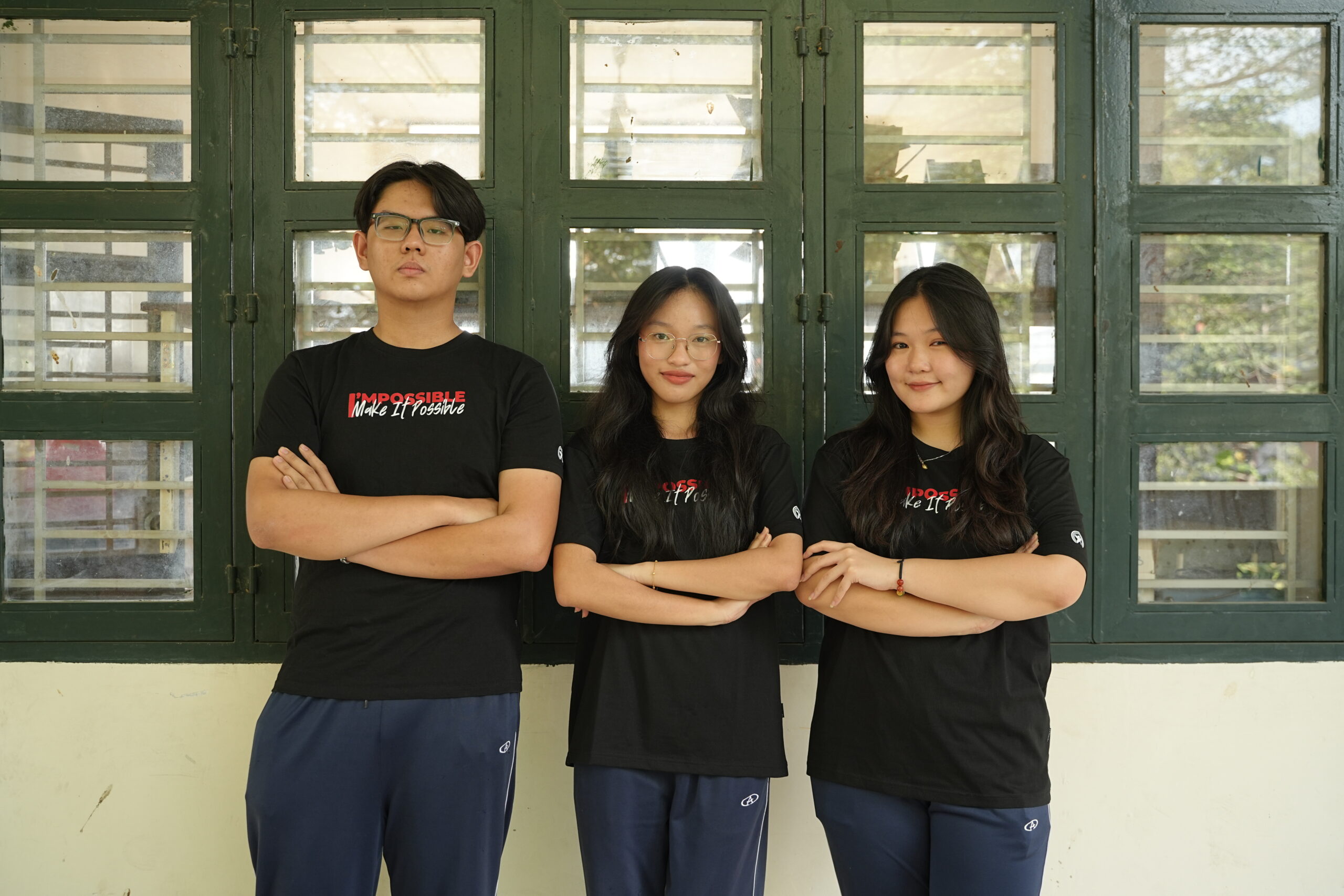 Portable injectable medication storage box 