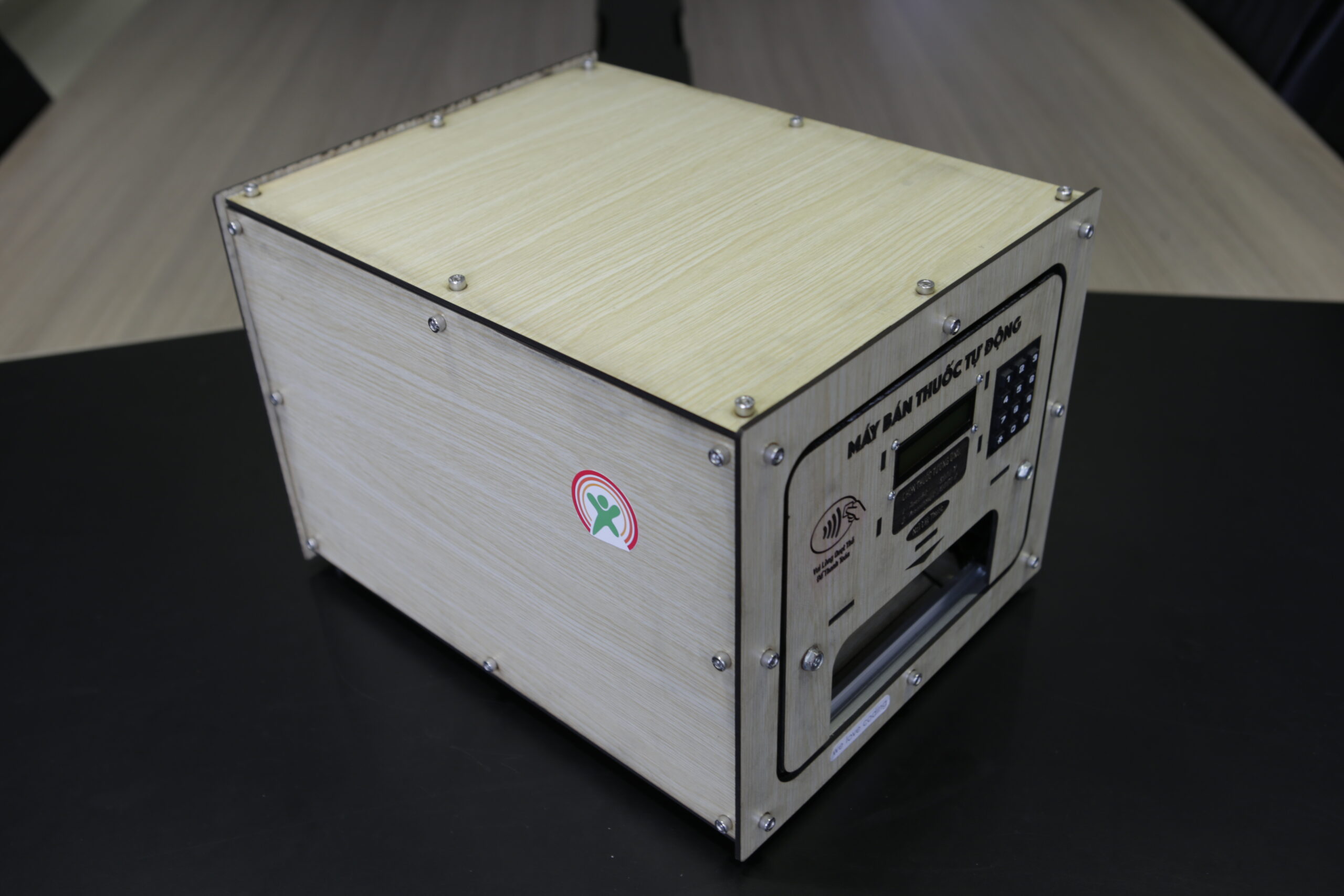 Smart medicine vending machine 